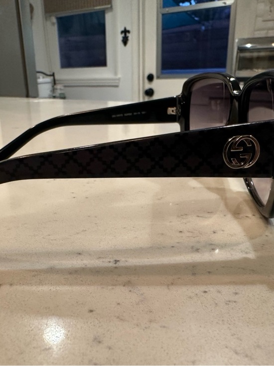 Gucci Black Frame Sunglasses with Gradient Gray Lenses main image 5
